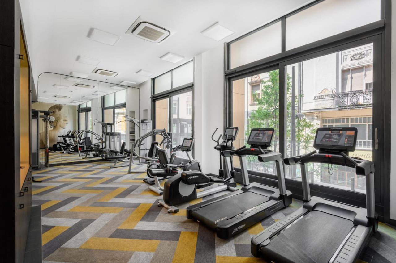Emerald Downtown Luxury Suites By Continental Group Budapest Exterior photo