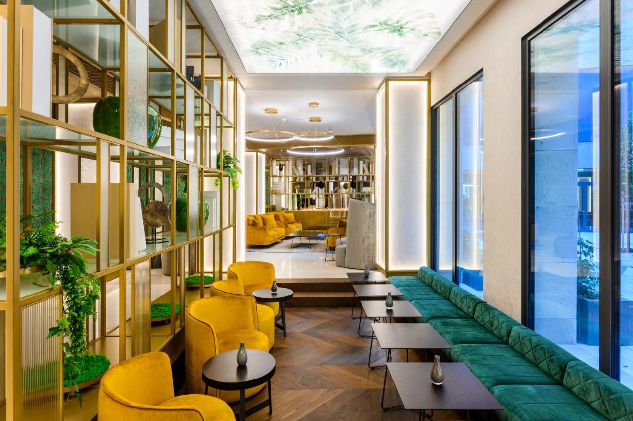 Emerald Downtown Luxury Suites By Continental Group Budapest Exterior photo